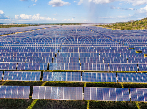 Atlas vai construir planta solar para fornecer energia à Dow