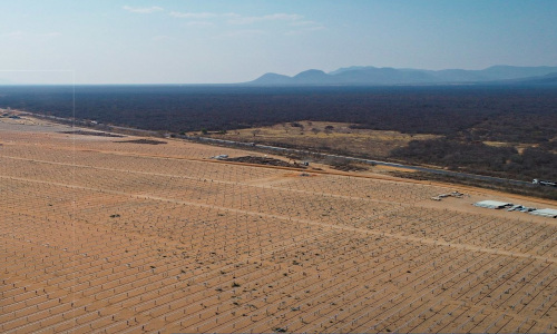 BNDES libera R$ 1,1 bilhão para dois complexos solares