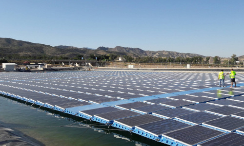Empresa espanhola quer difundir tecnologia solar flutuante no país