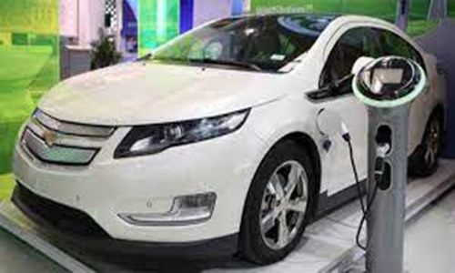 GM aumenta investimentos em veículos elétricos e autônomos
