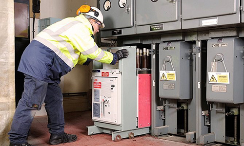 Disjuntores a vácuo e a SF6 são tema de webinar da 