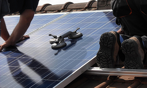 Conexões de GD solar sobem 40% no semestre
