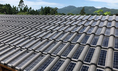 Eternit inicia comercialização de suas telhas fotovoltaicas de concreto