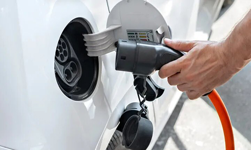 Burger King vai instalar 20 estações de recarga rápida em lanchonetes