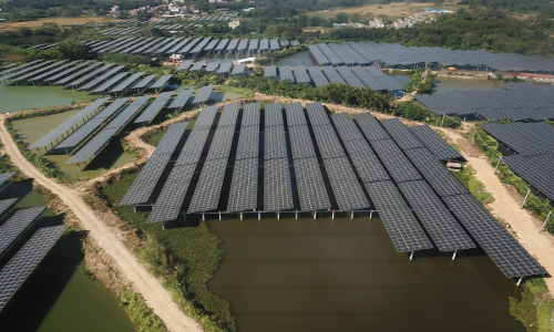 Nova fazenda solar de 120 MW on-grid em lago de peixes na China