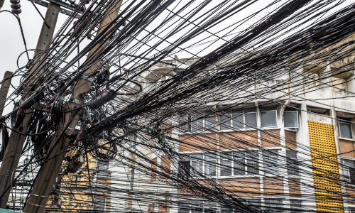 Portaria cria política nacional de compartilhamento de postes