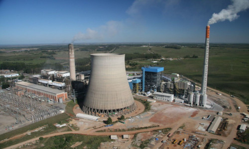 Queda de geração térmica reduz emissões do setor elétrico no Brasil