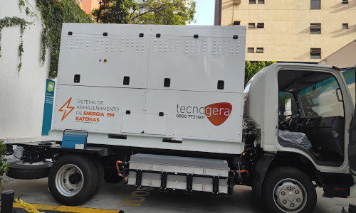 Tecnogera faz locação de BESS para farmácia da Drogasil