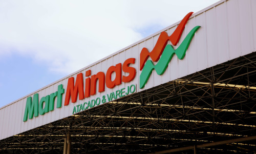 Cemig e Mart Minas: contrato de autoprodução por UFV no Mercado Livre