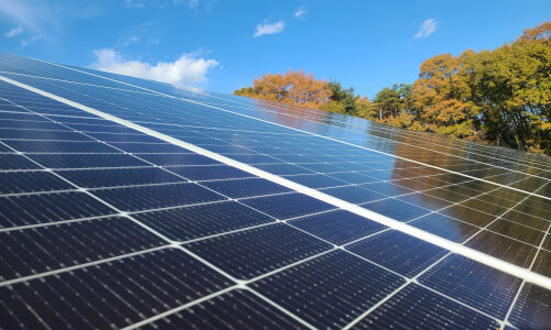 DAH Solar lança módulos com até 26,5% eficiência de conversão