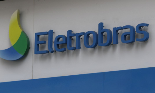 Eletrobras comemora redução de custos em balanço do trimestre