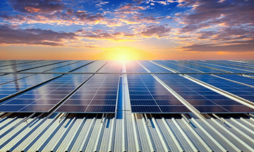 Preço da energia solar residencial sobe 5% no trimestre