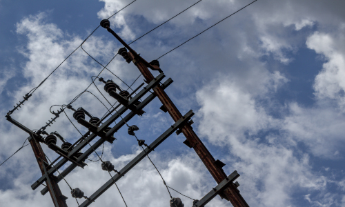 EDP e Neoenergia renovam concessões de distribuição e anunciam investimentos